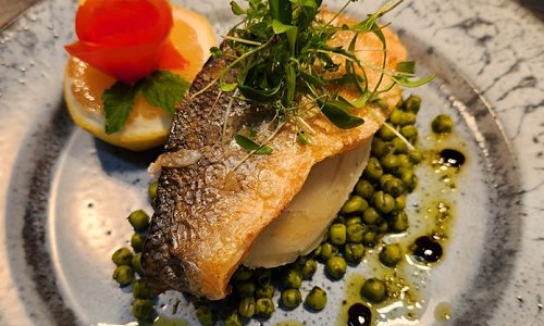 Pub Food Swindon & Sunday carvery | The Crown, Broad Hinton